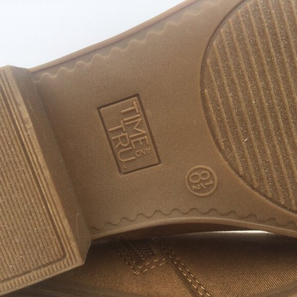 Time  & Tru Boots Sz 8.5 Womens Brown Ankle-high Memory Foam Zip Sides Excellent - Picture 13 of 13